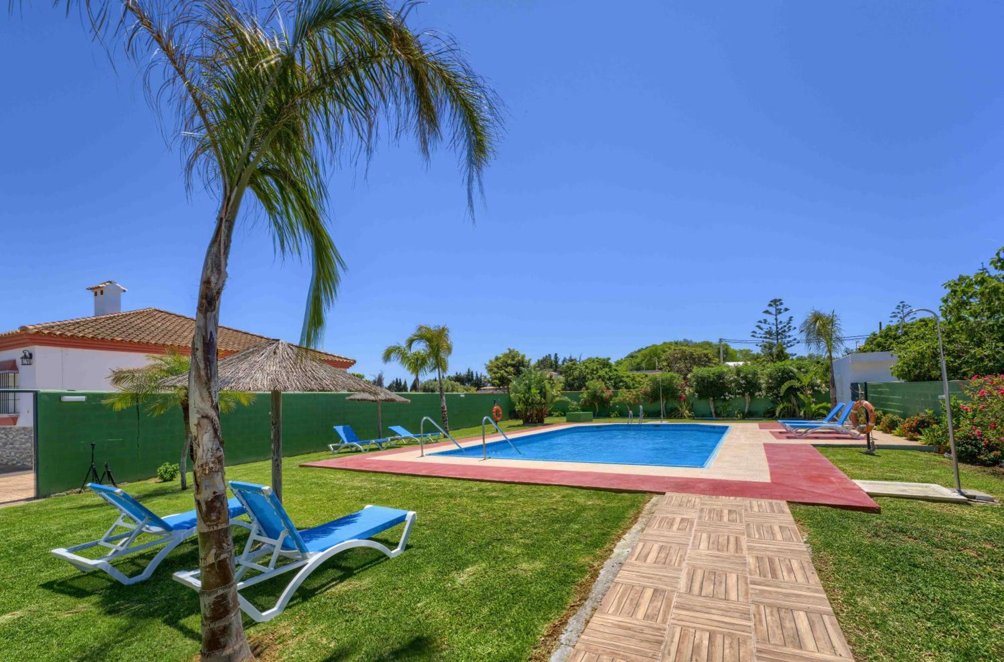 Hostal Del Faro Конил-де-ла-Фронтера Екстериор снимка